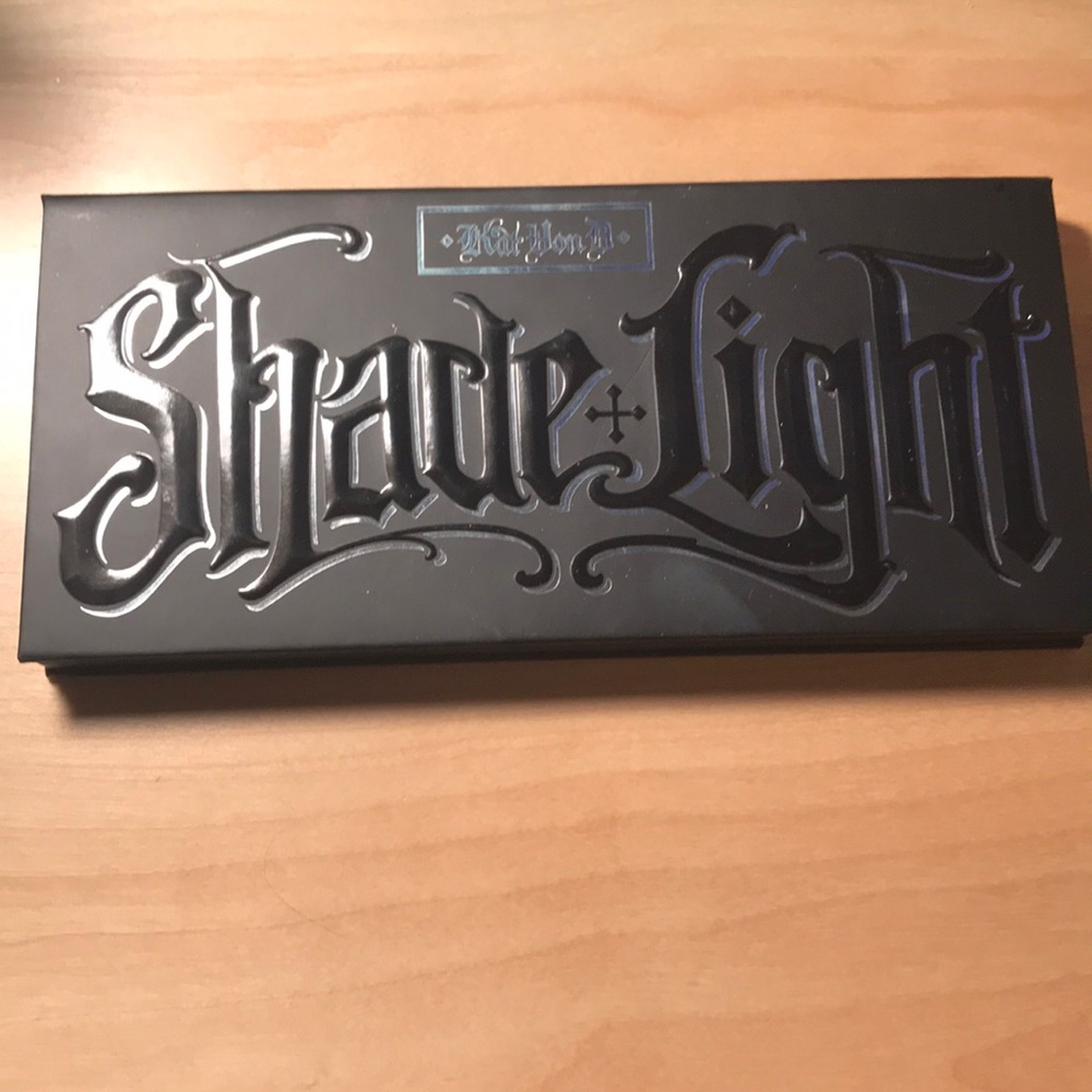 Kat Von D shade & light palette